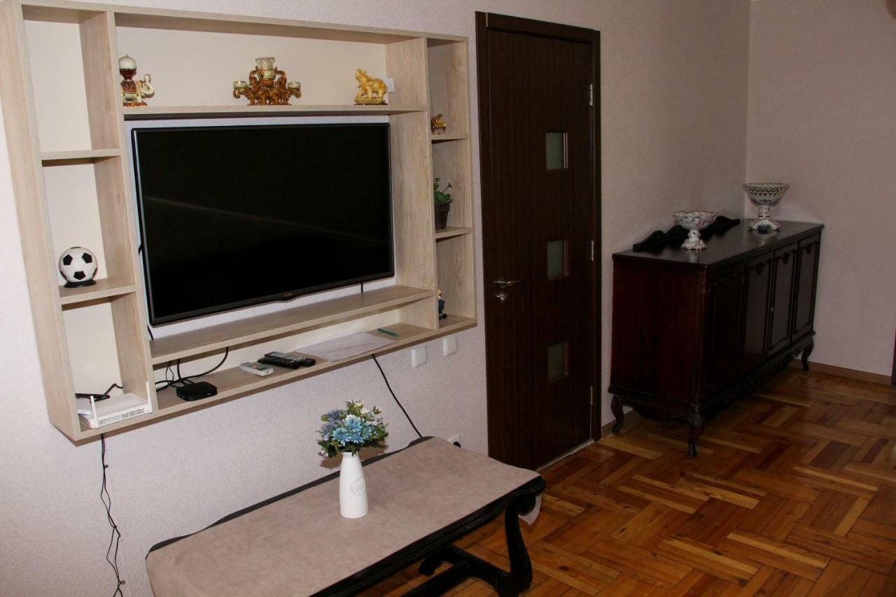 Prometheus Apartment Tskaltubo ภายนอก รูปภาพ