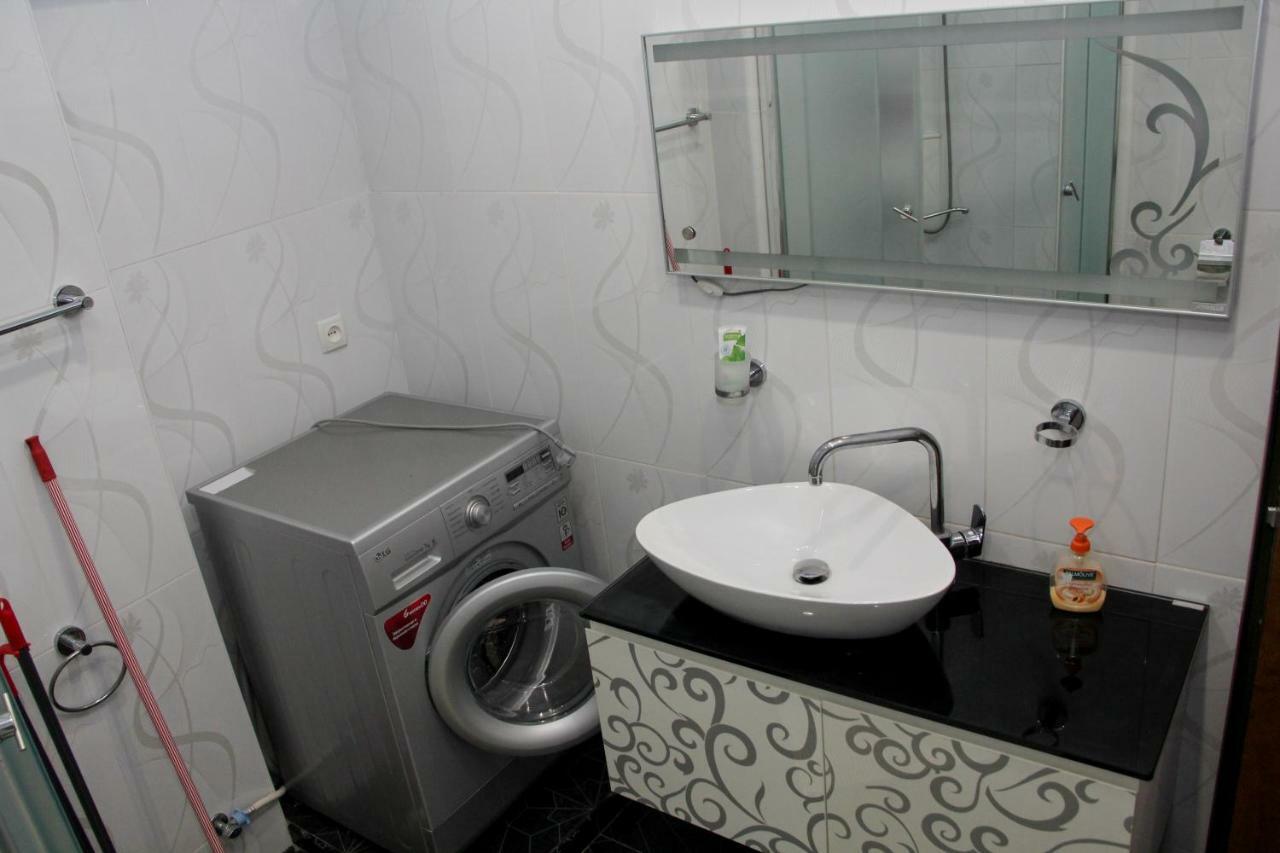 Prometheus Apartment Tskaltubo ภายนอก รูปภาพ